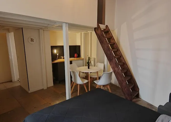 Palais Des Rois D'aragon 3*